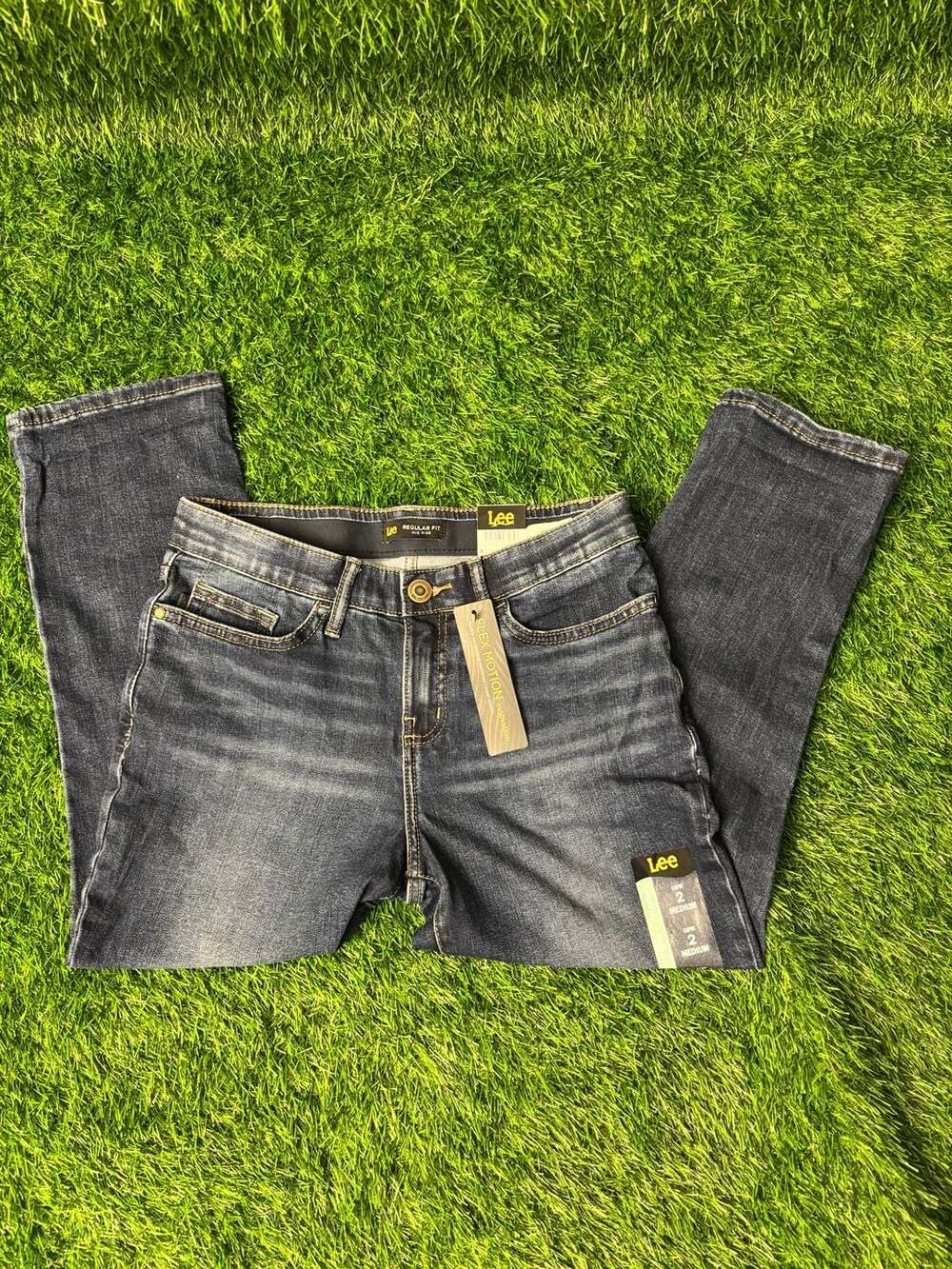Lee Flex Motion Regular Fit Mid Rise Capri Jeans Size 2 Medium